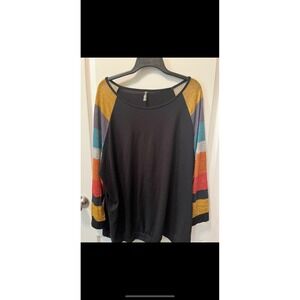 Allegrace  Black Top Size 20W Multicolor Stripe Sleeve Plus Size‎